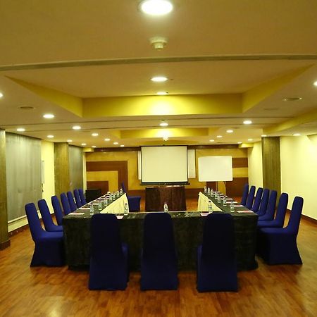 Regenta Central Deccan Chennai Exterior foto
