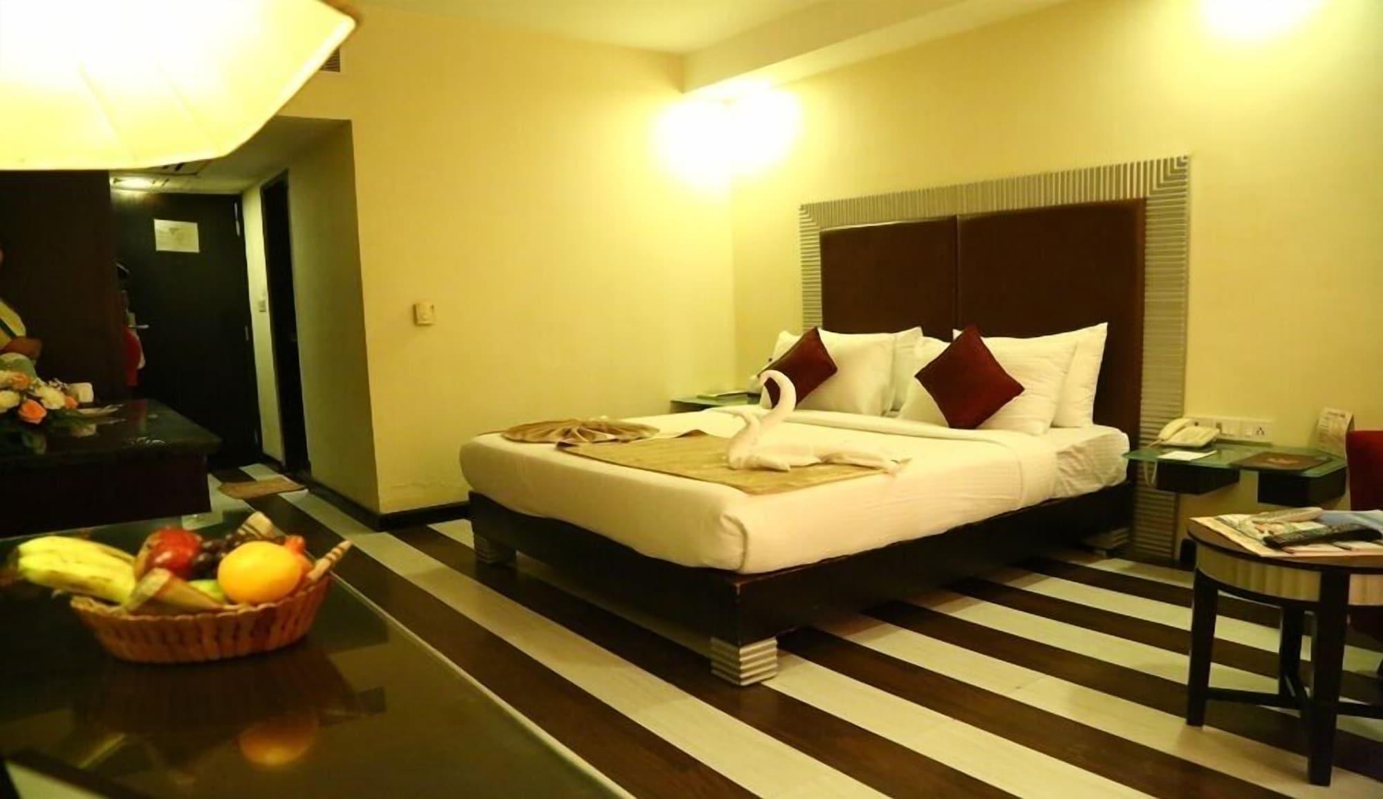 Regenta Central Deccan Chennai Exterior foto