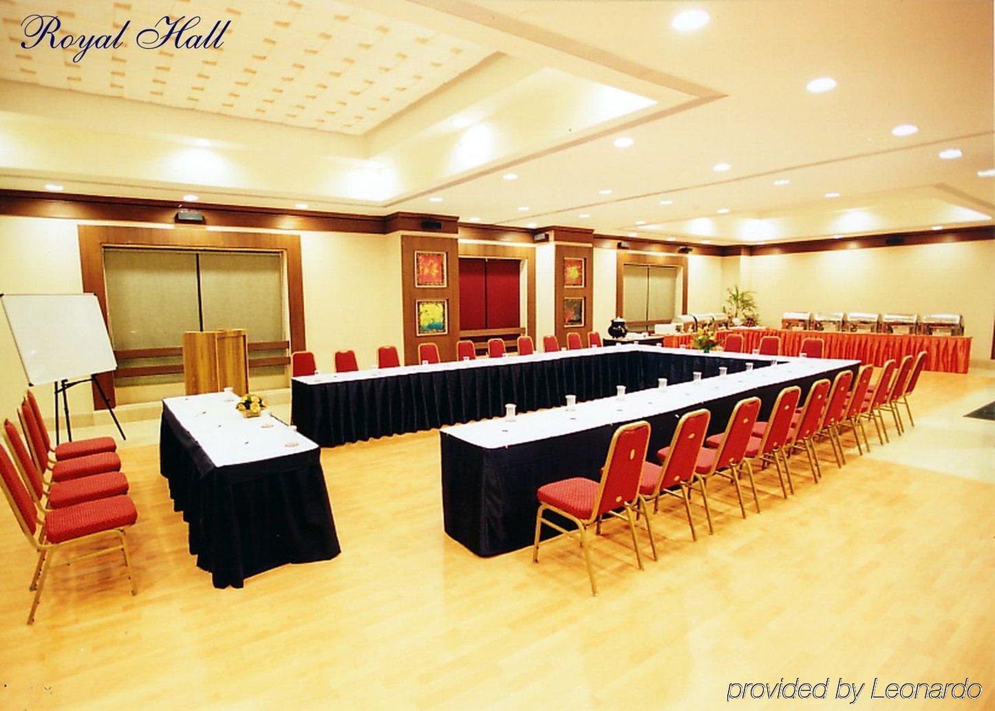 Regenta Central Deccan Chennai Exterior foto