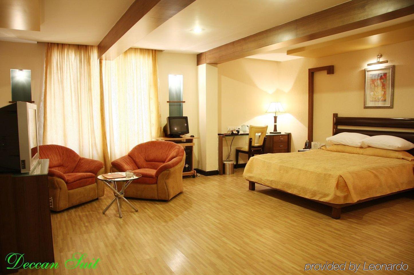 Regenta Central Deccan Chennai Exterior foto
