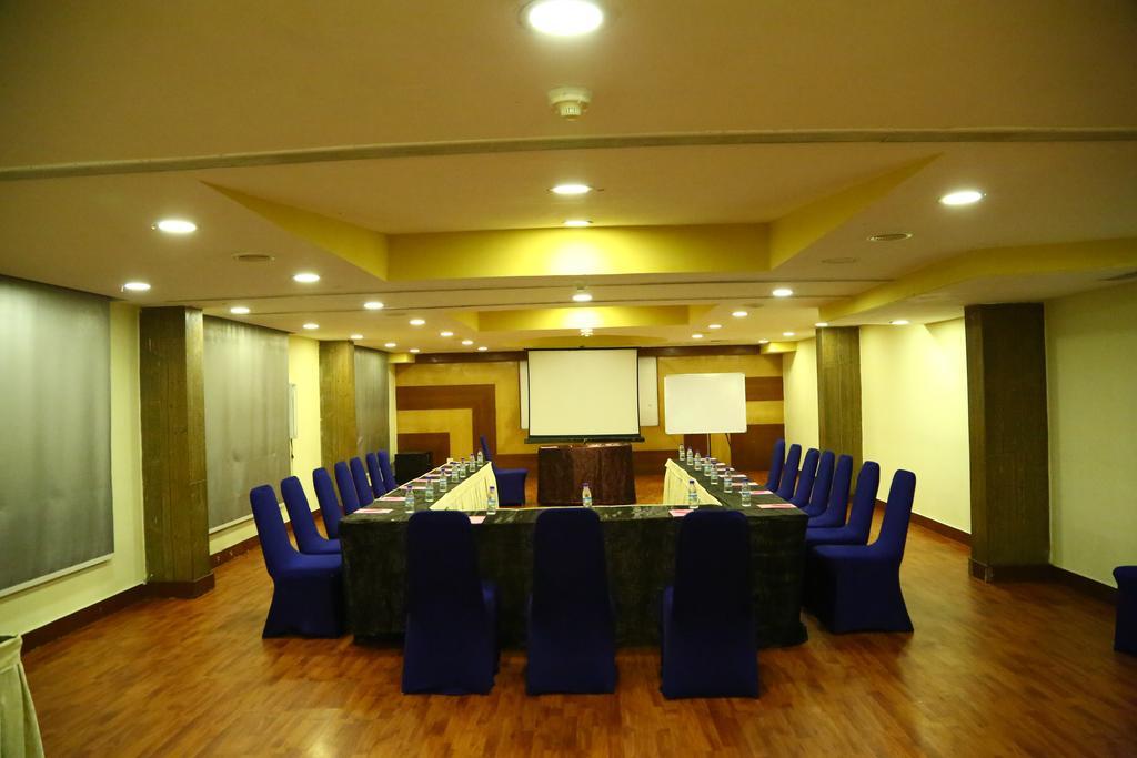 Regenta Central Deccan Chennai Exterior foto