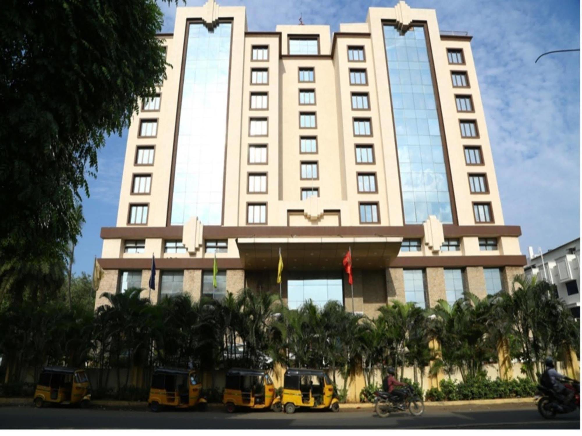 Regenta Central Deccan Chennai Exterior foto